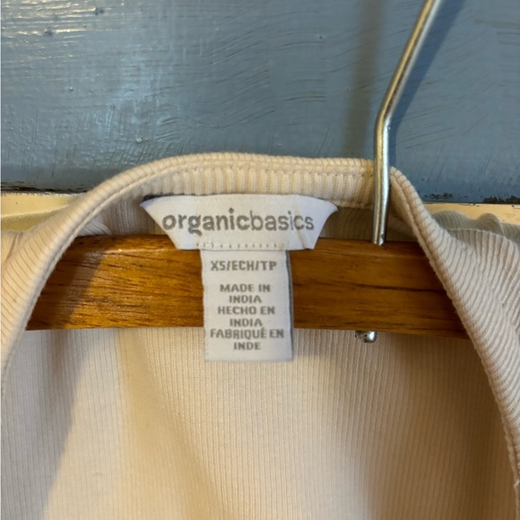 Organic Basics Ripped Wrap Top - Picture 2 of 3